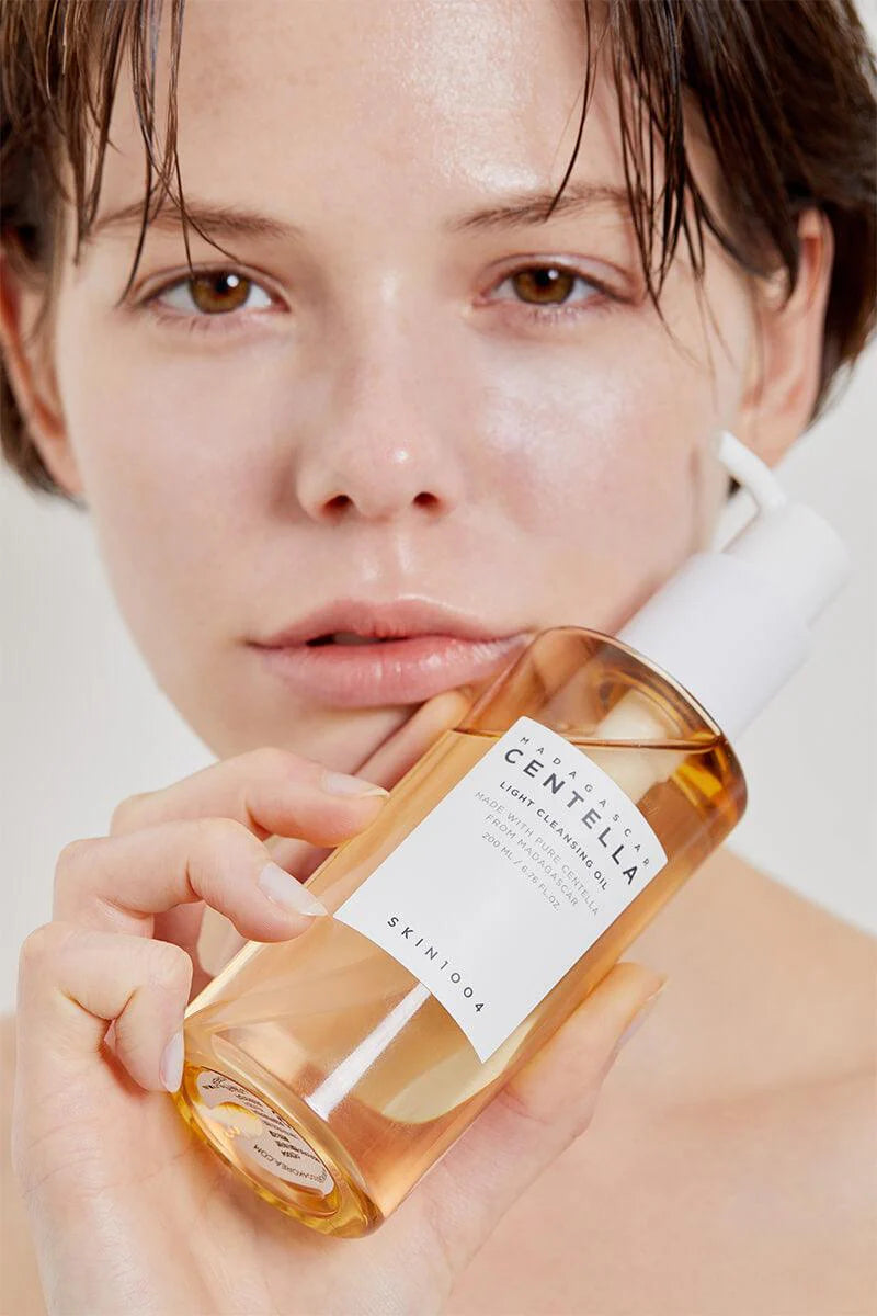 Madagascar centella light cleansing oil